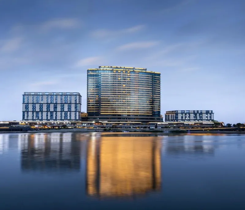 舟山希尔顿酒店临水建筑 / Hilton Zhoushan waterfront